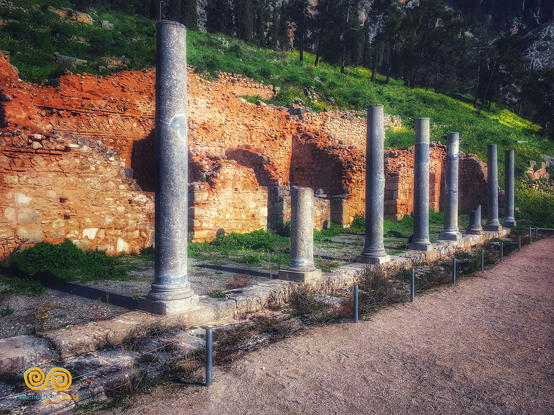delphi and monastery of hosios loukas tour
