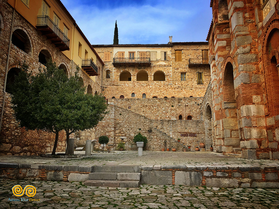 delphi and monastery of hosios loukas tour
